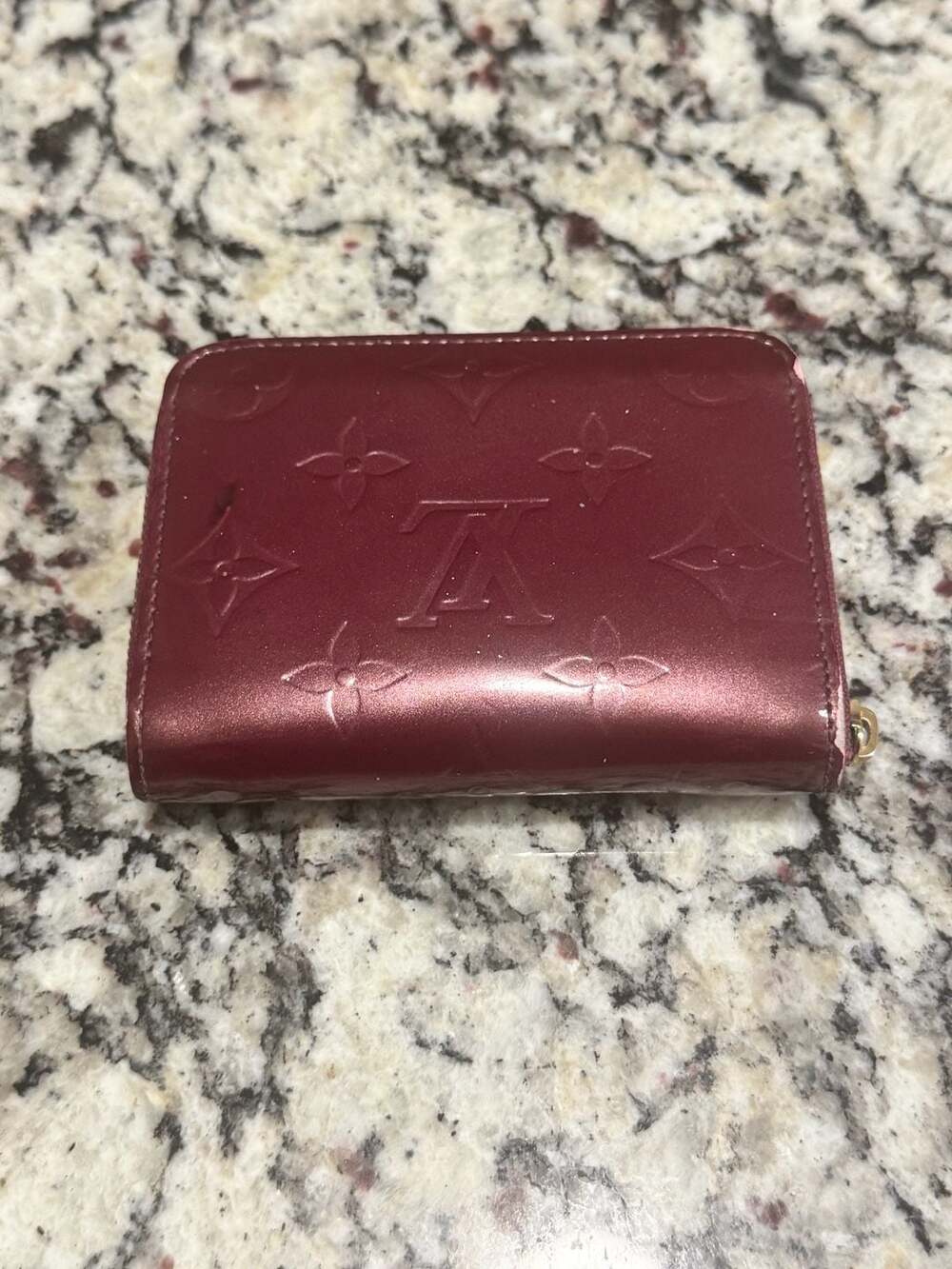 Louis Vuitton Vernis Amarante Zip Coin Purse Wallet Date Code SN2068